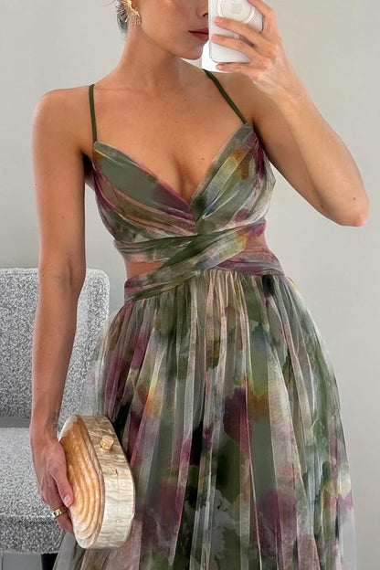 Giselle – Enchanting Floral Print Maxi Dress