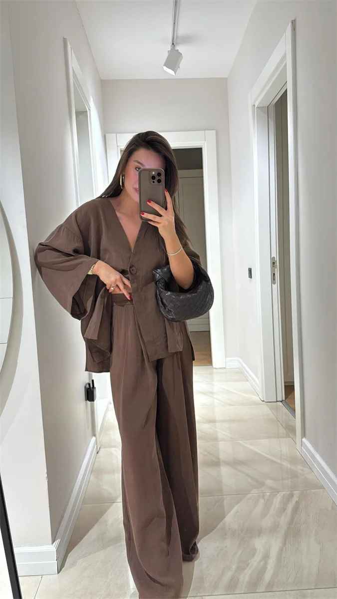 Modern Muse Linen Set – Effortless Elegance