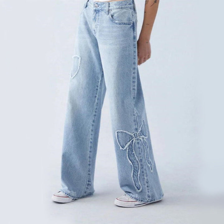 Eclat™ | Jean large pour femme – Détails papillons brodés et style décontracté