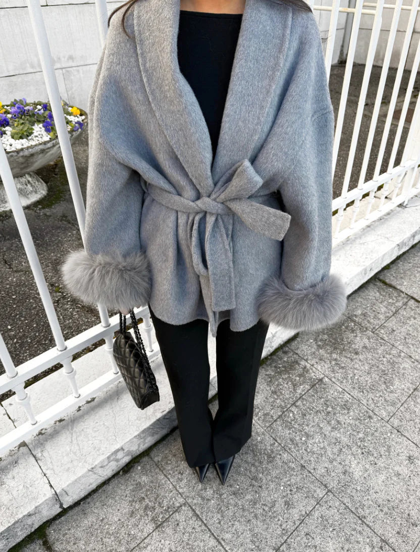 Éclat™ – Manteau Élégant en Laine, Détails Fourrure Amovibles