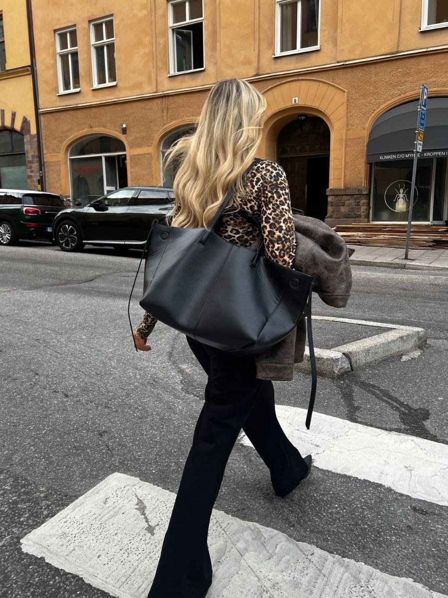 Ella – Sac cabas en cuir Noir élégant