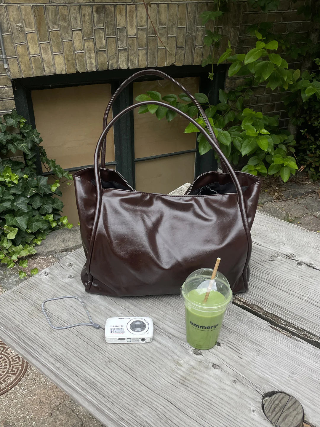 Élégant Sac Épaule en Cuir – Mones