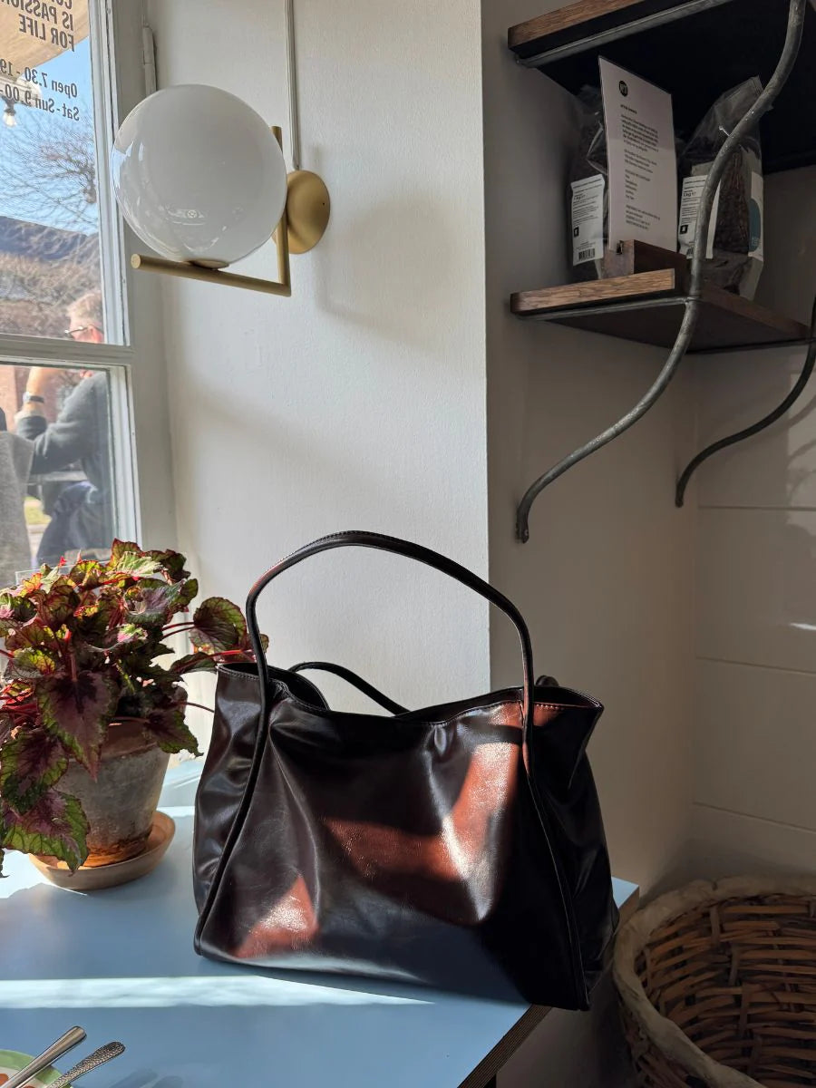 Élégant Sac Épaule en Cuir – Mones