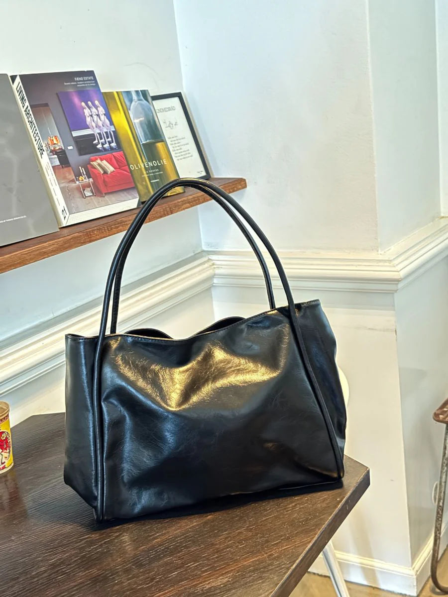 Mone Sac Bandoulière Noir – Élégance Intemporelle