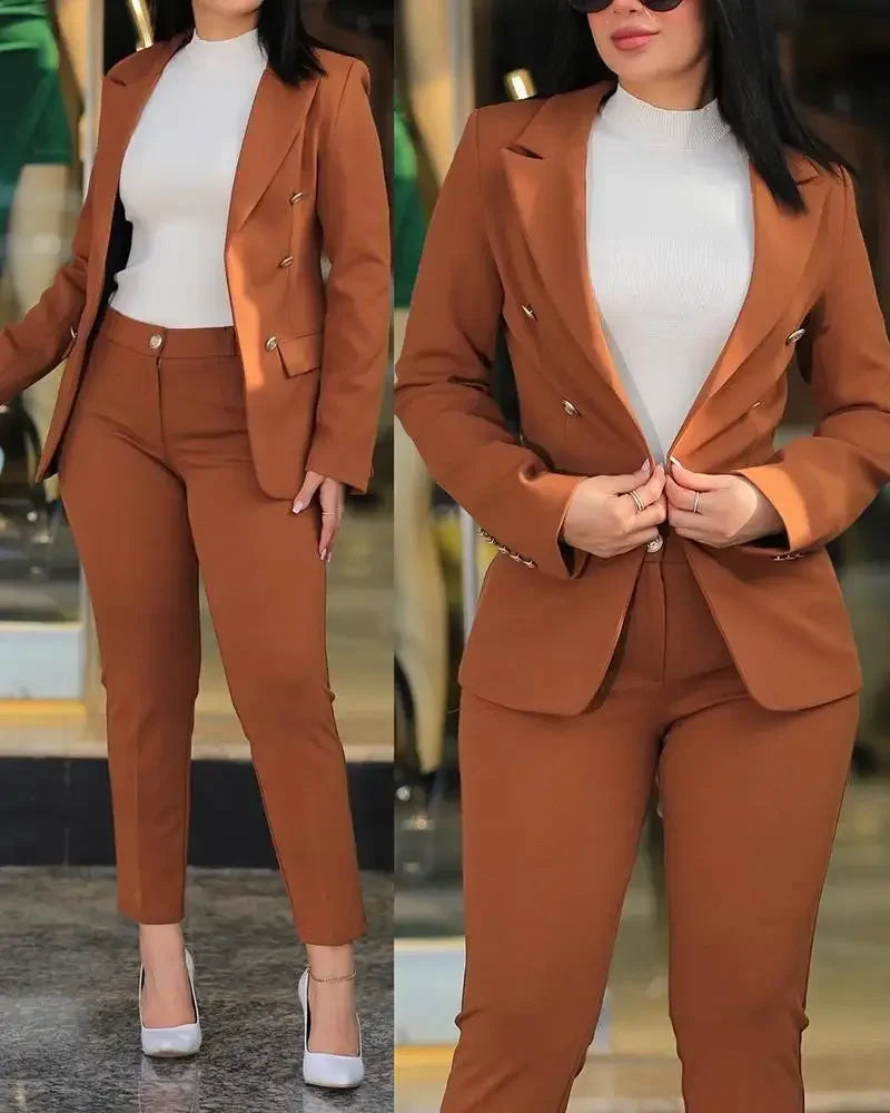Elegant Double-Breasted Blazer & Trousers Suit Set – Sophisticated Power Look