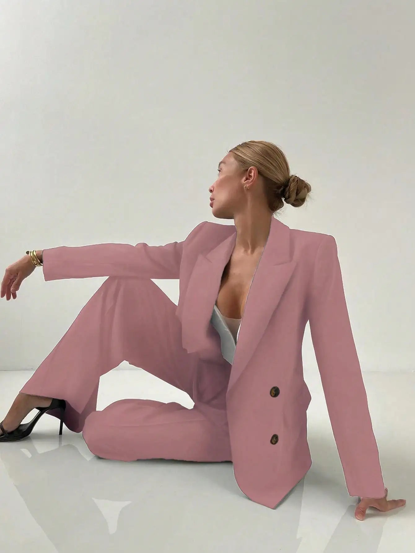 Blush Pink Women’s Power Suit – Wide-Leg Trousers & Structured Blazer with Bustier Top