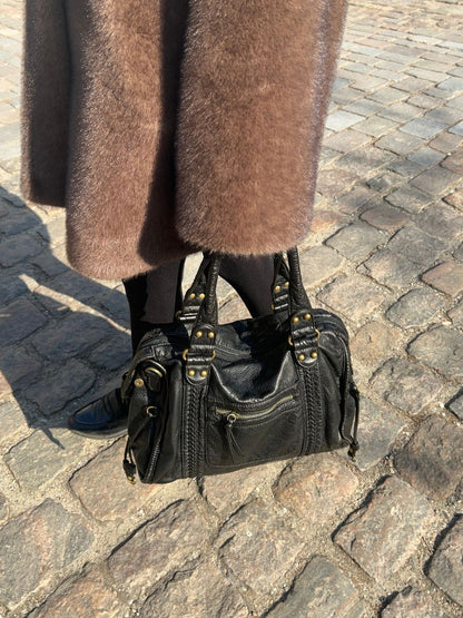 Saga – Sac Épaule Élégant avec Détails Dorés