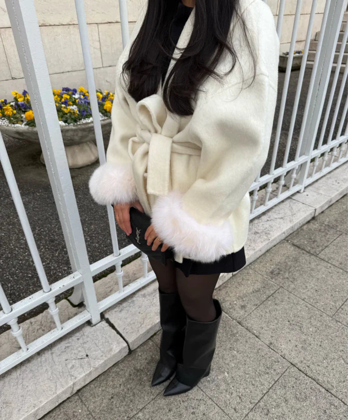 Éclat™ – Manteau Élégant en Laine, Détails Fourrure Amovibles