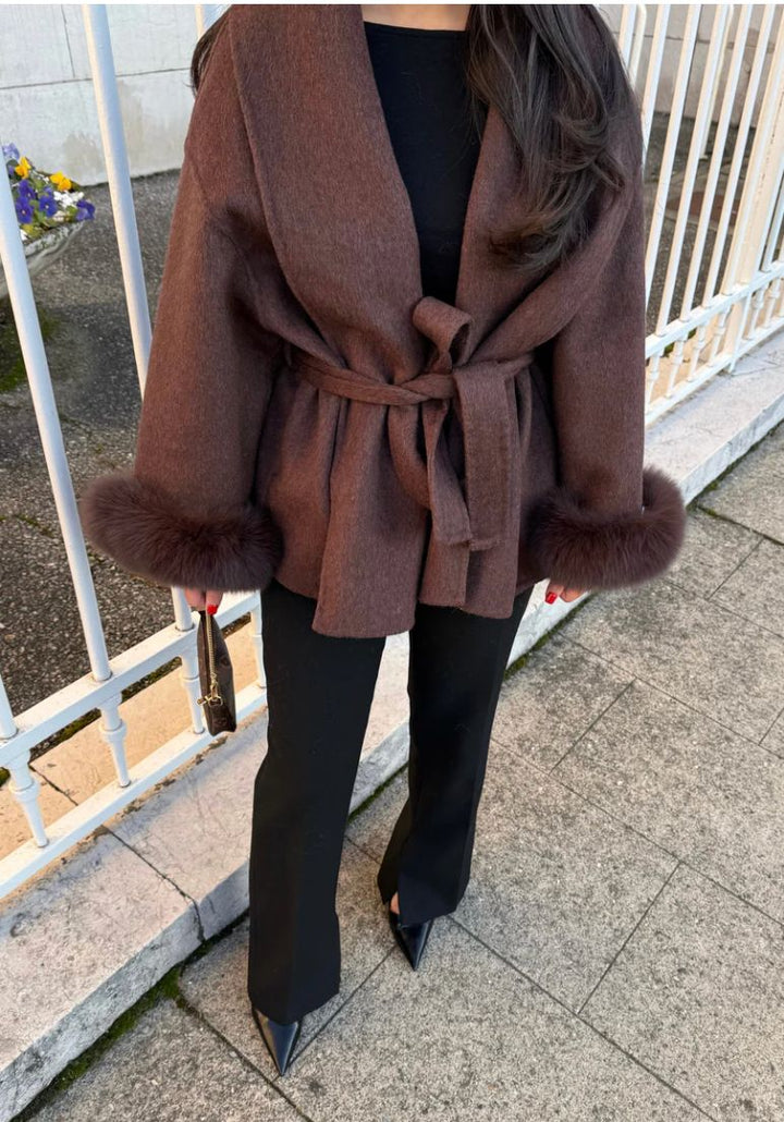Éclat™ – Manteau Élégant en Laine, Détails Fourrure Amovibles