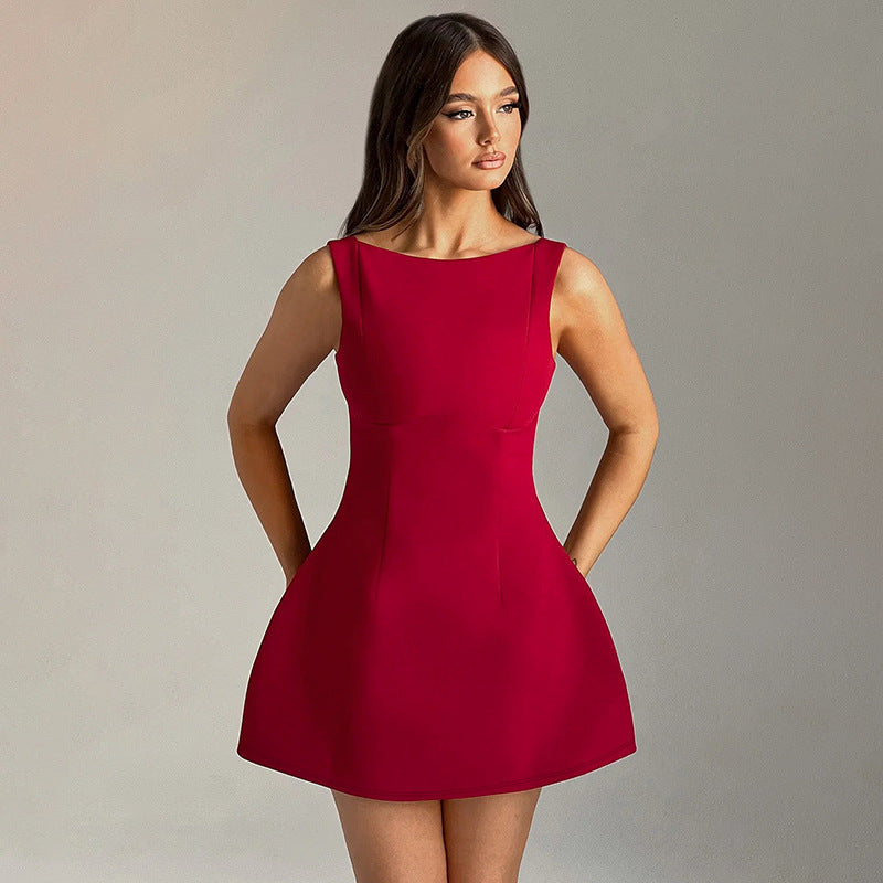Eclat™ | Robe élégante ajustée – Dos nu et coupe trapèze